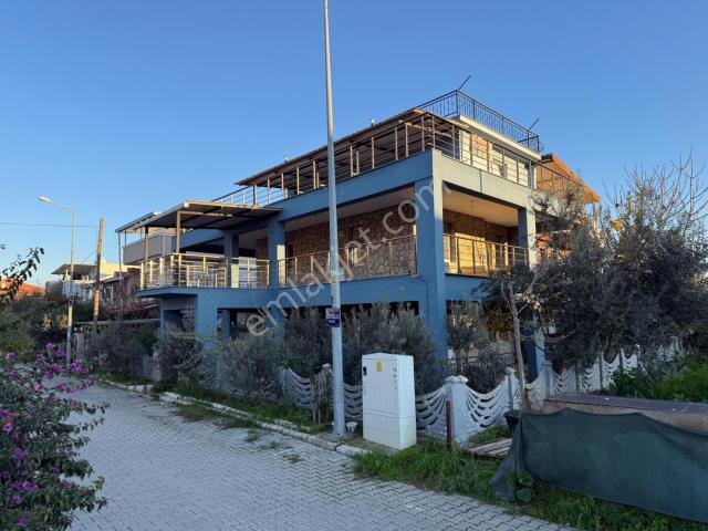 Foça, İzmir içerisinde kiralık Villa
