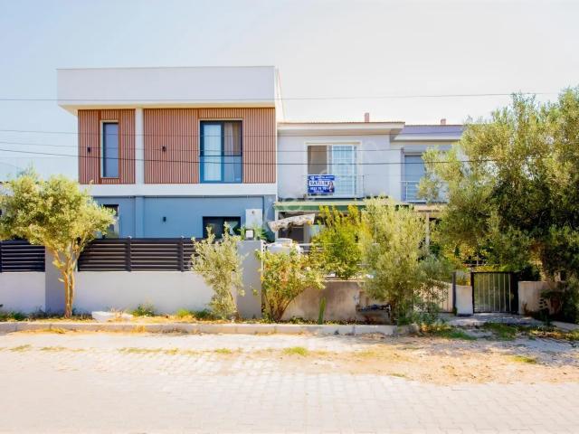 Foça, İzmir içerisinde satılık Villa