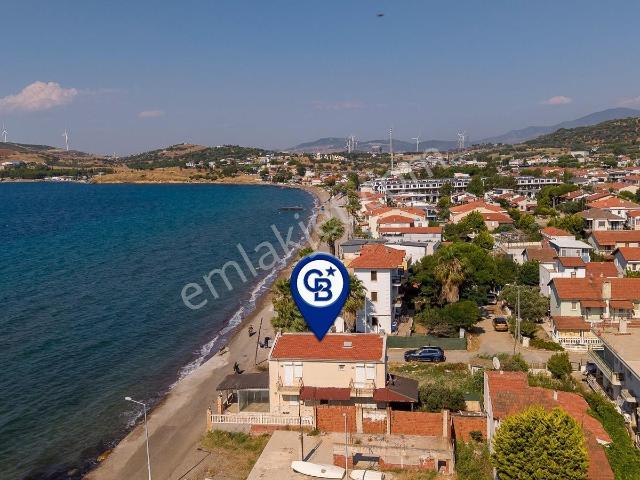 Foça, İzmir içerisinde satılık Villa