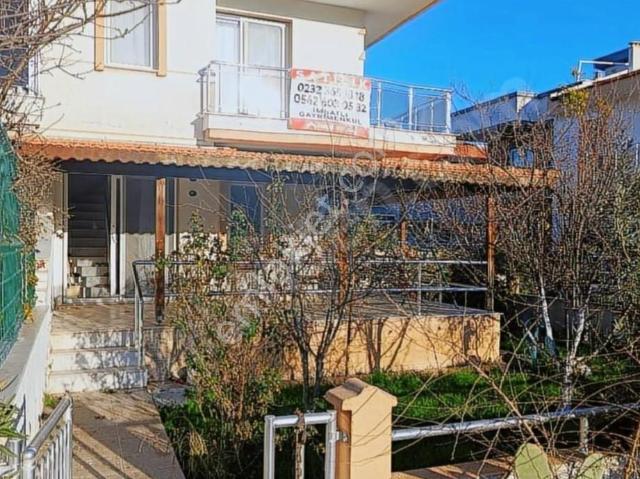 Foça, İzmir içerisinde satılık Villa