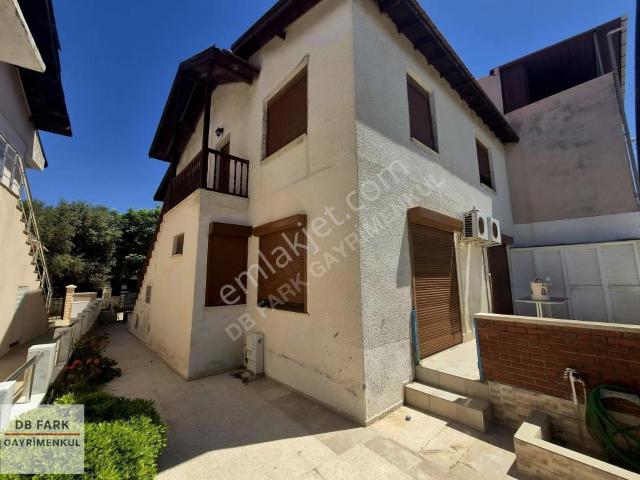 Foça, İzmir içerisinde satılık Villa