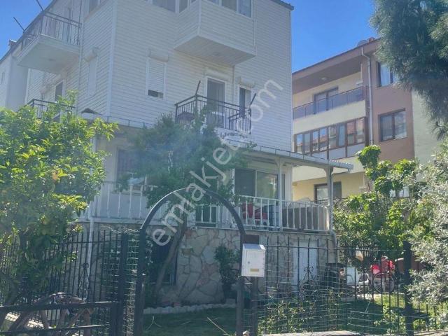 Foça, İzmir içerisinde satılık Villa