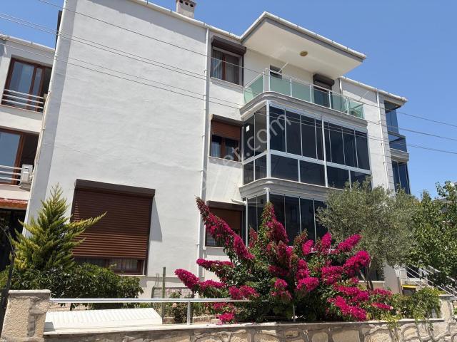 Yenifoça, Foça içerisinde satılık mülk