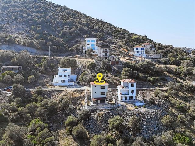Foça, İzmir içerisinde satılık Villa