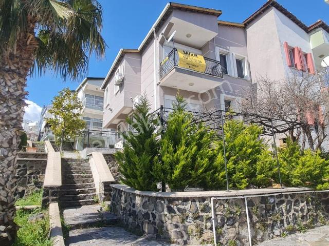 Foça, İzmir içerisinde satılık Villa