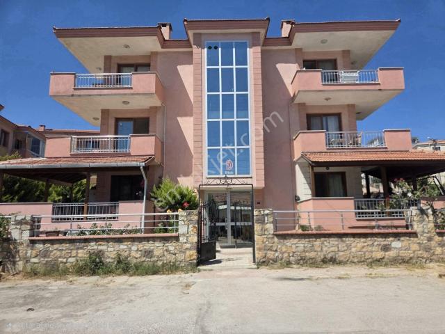 Foça, İzmir içerisinde kiralık mülk