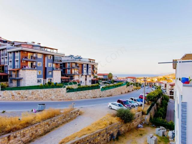 Yenifoça, Foça içerisinde satılık mülk