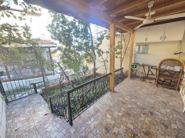 Foça, İzmir içerisinde satılık Villa