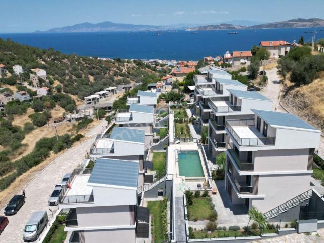 Foça, Cumhuriyet Mahallesi içerisinde kiralık Villa