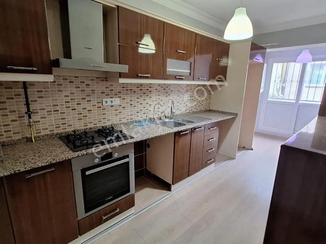 Yenigün Mahallesi, Buca içerisinde kiralık mülk