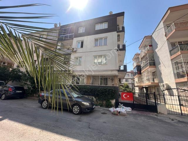 Buca, İzmir içerisinde satılık mülk