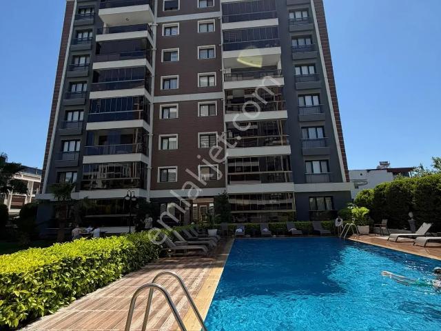 Buca, İzmir içerisinde satılık mülk