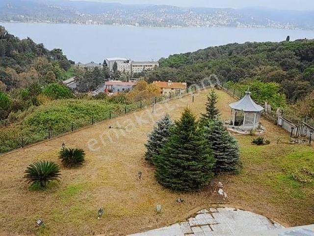 Sariyer, Yeniköy Mahallesi içerisinde satılık Villa