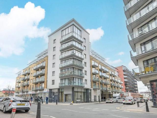 Studio for rent in Bromley-by-Bow, Poplar Grove