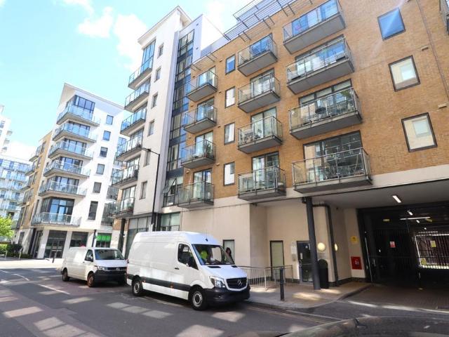 Apartment for rent in Bromley-by-Bow, Poplar Grove