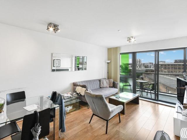 House for rent in Bromley-by-Bow, Poplar Grove