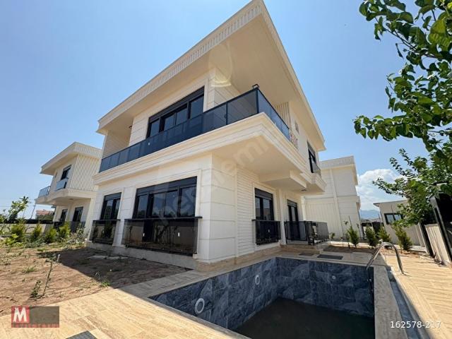 Döşemealti, Antalya içerisinde satılık Villa