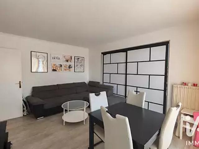 Appartement vente à Les Tournelles, Yerres