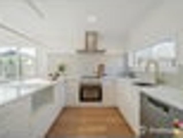 House for sale in Days Bay, Wellington