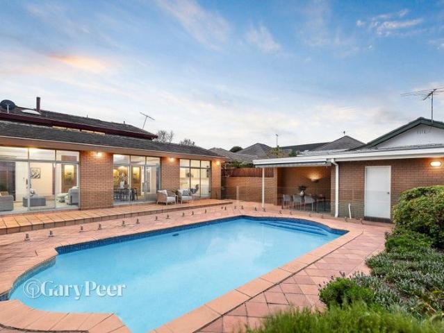 House for sale in Caulfield South
