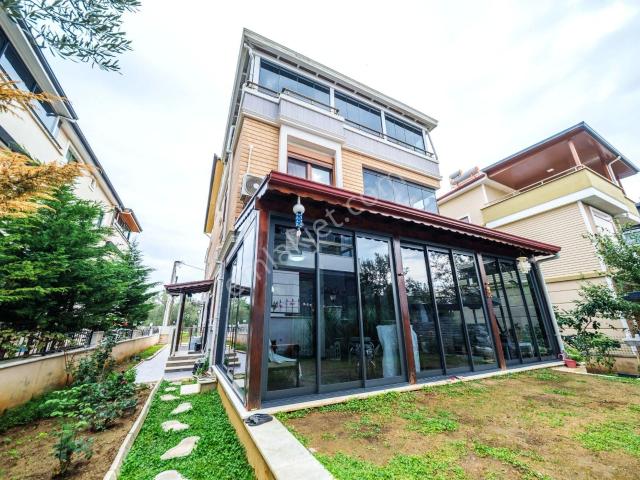 Edremit, Balikesir içerisinde satılık Villa