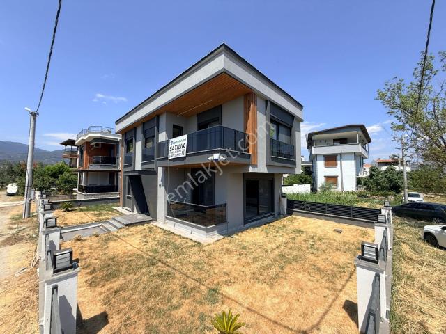 Edremit, Balikesir içerisinde satılık Villa