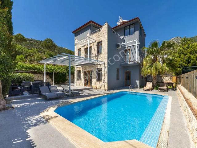 Kalkan, Kaş içerisinde satılık Villa