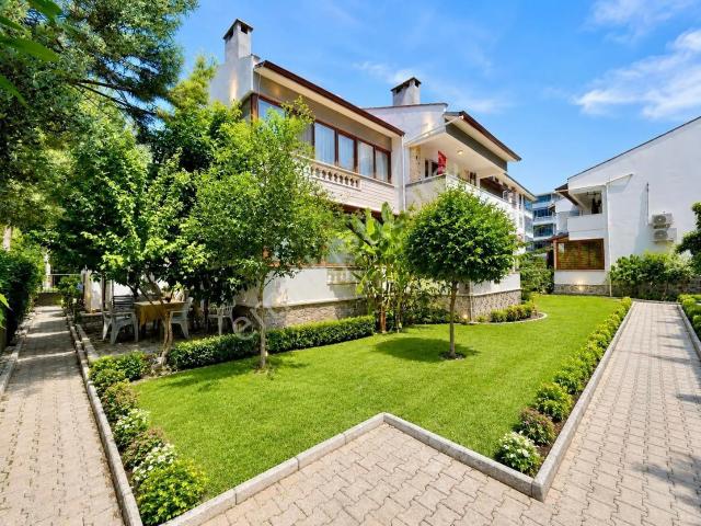 Akçay, Edremit içerisinde satılık Villa