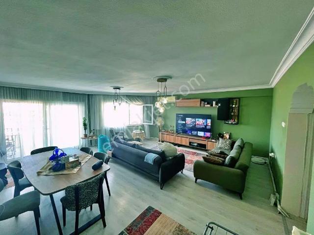 İzmir, Konak içerisinde satılık mülk