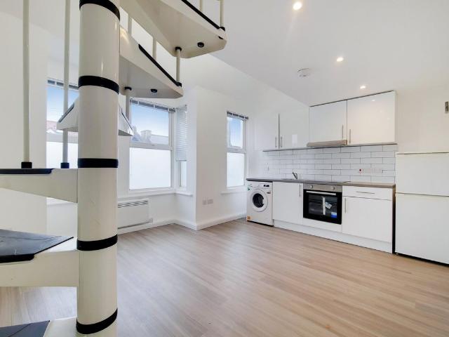 Apartment for rent in Harlesden, Greater London