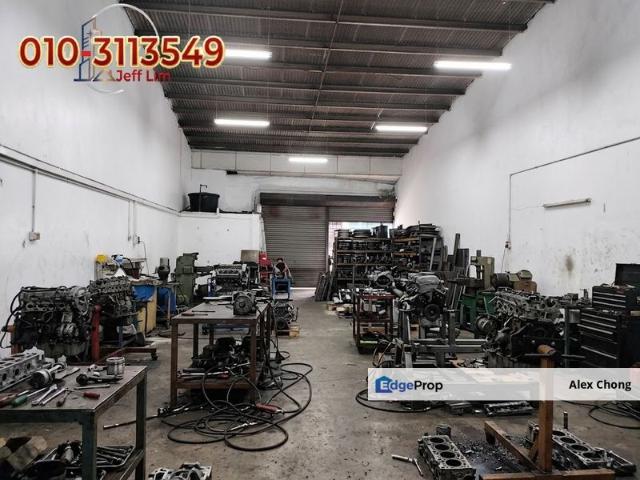 Warehouse for rent in Petaling, Subang Jaya