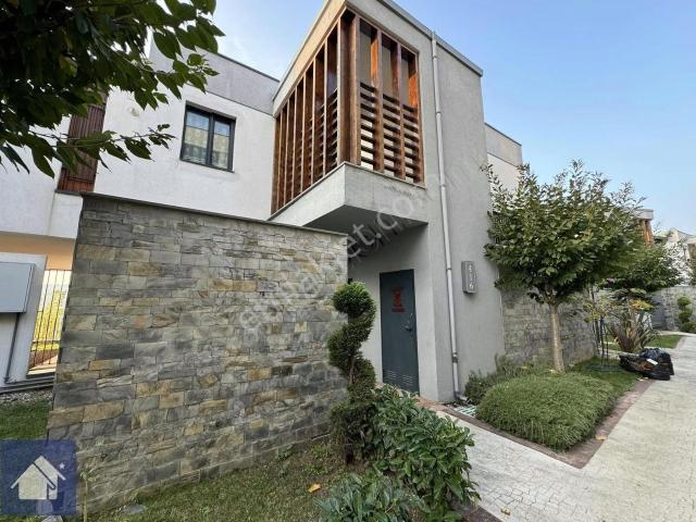 Armutlu, Yalova içerisinde satılık Villa