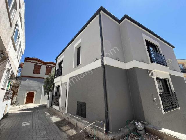 Çeşme, İzmir içerisinde satılık mülk