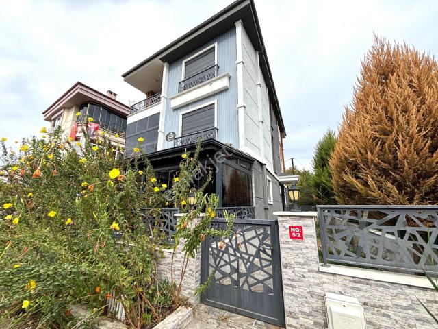 Edremit, Balikesir içerisinde satılık Villa