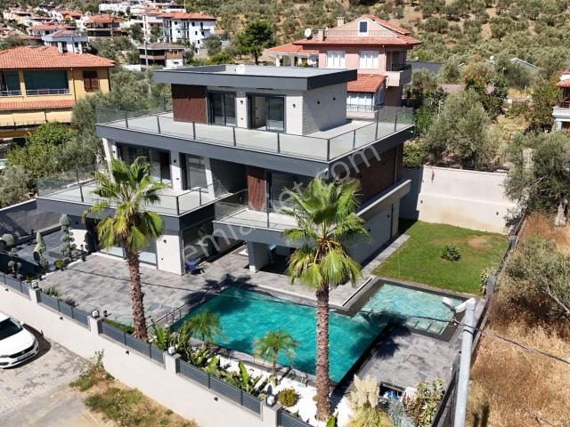 Edremit, Balikesir içerisinde satılık Villa