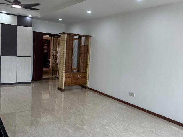 Condominium for rent in 23 North West