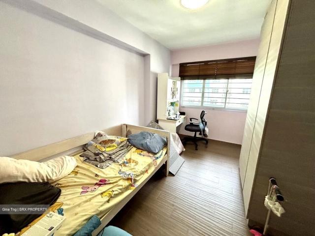 Detached House for sale in 23 North West