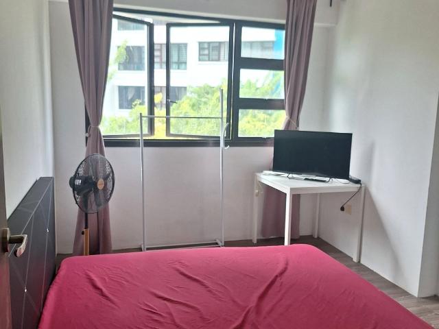 Detached House for rent in 23 North West