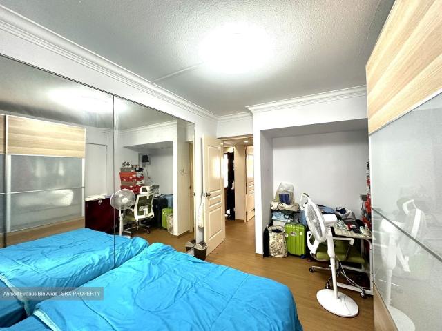 Detached House for sale in 23 North West