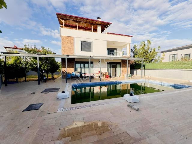 Burç Esentepe Mahallesi, Şahinbey içerisinde satılık Villa