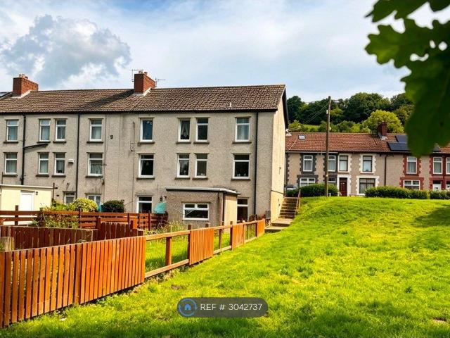 Apartment for rent in Ynysddu, Wales