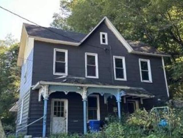 House for sale in Johnstown