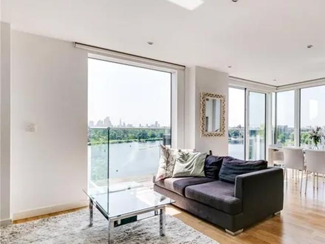 Apartment for rent in Stamford Hill, Greater London