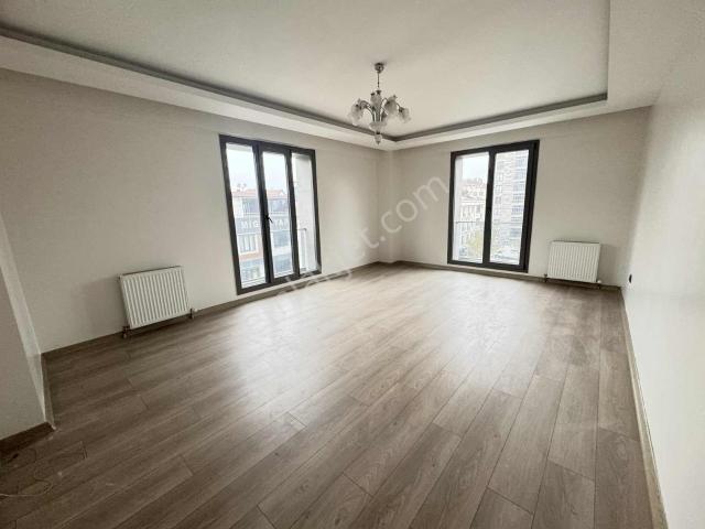 Eski Habipler Mahallesi, Sultangazi içerisinde kiralık mülk