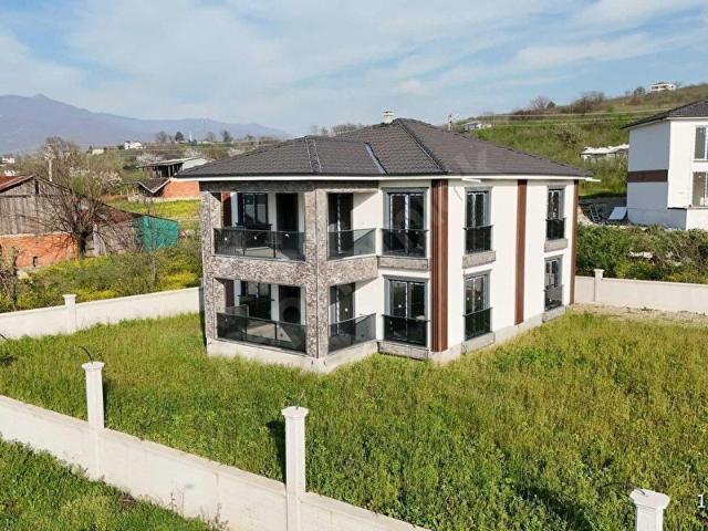Akyazi, Sakarya içerisinde satılık Villa