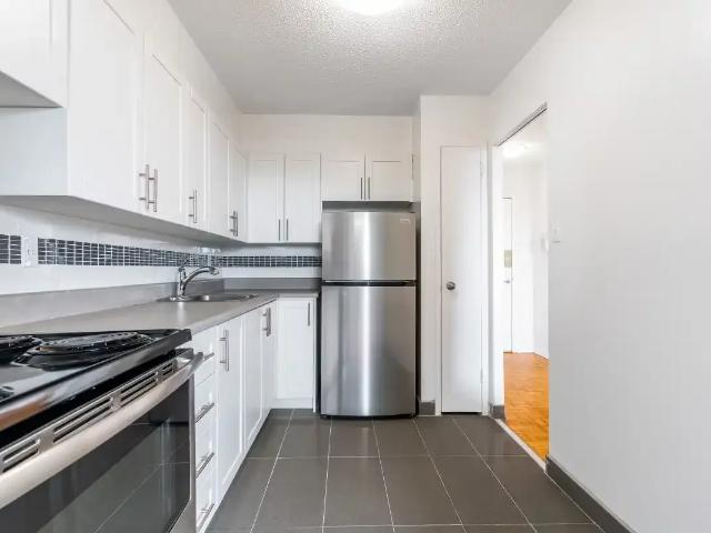 Apartment for rent in Eglinton—Lawrence, Toronto