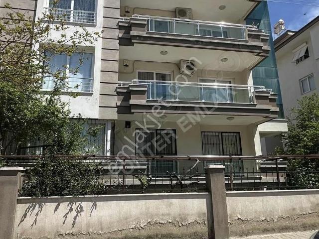 Tire, İzmir içerisinde kiralık mülk