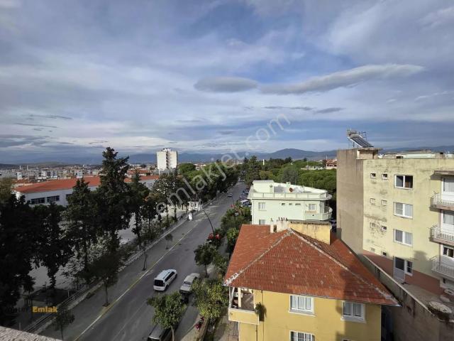 Tire, İzmir içerisinde satılık mülk