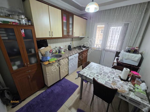 Tire, İzmir içerisinde satılık mülk