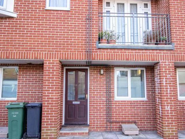 House for sale in East Cowes, Isle Of Wight